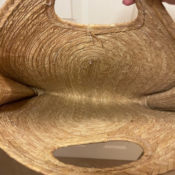 Woven tote handheld minimalist light straw color summer beach carry all - Picture 6 of 7